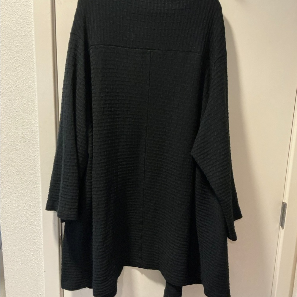 Delta Bourke Chic Black Women's Cardigan - Picture 2 of 3